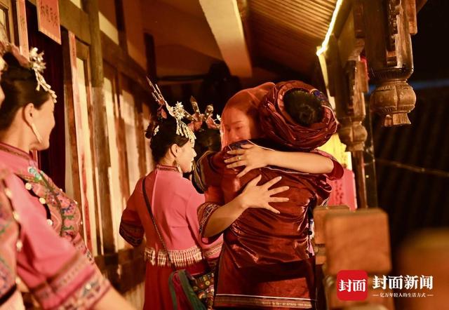 游巴山大峡谷 体验土家族婚俗非遗秀丨图集