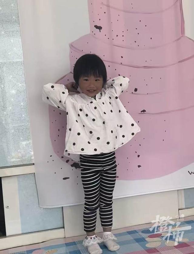 镇长讲述4岁失踪女孩被找到细节：在一个沟坳里找到，草深林密，孩子情况都很好