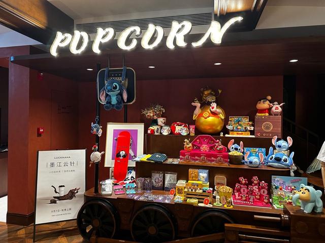 不需要那么多影院了！万达电影“收权”、上海电影“扩网”⋯⋯独家对话：解密龙头公司存量战