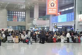 2025春运收官，重庆火车站累计发送旅客937.7万人次图片