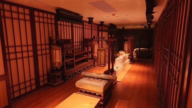 长江首艘空间智能游轮“长江行·揽月”起航