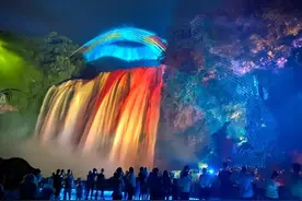 【21℃的城市 360度的人生】黄果树旅游区国庆接待游客48.49万人次 同比增长12.9%图片