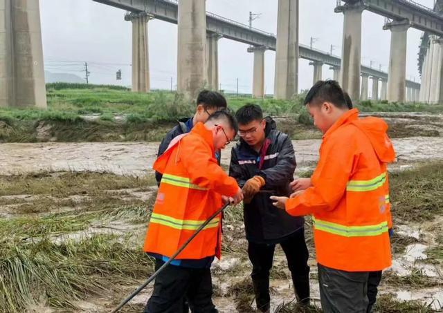 第一响应：三大运营商全力投入榆中抢险救灾保通信