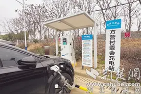 湖北省老河口市：农村消费市场“热气腾腾”图片