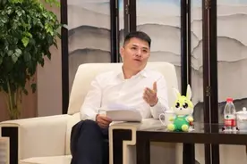 “阻燃守护 品质人居”峰会访谈|兔宝宝赵建锋：立足本源，坚守绿色健康理念图片