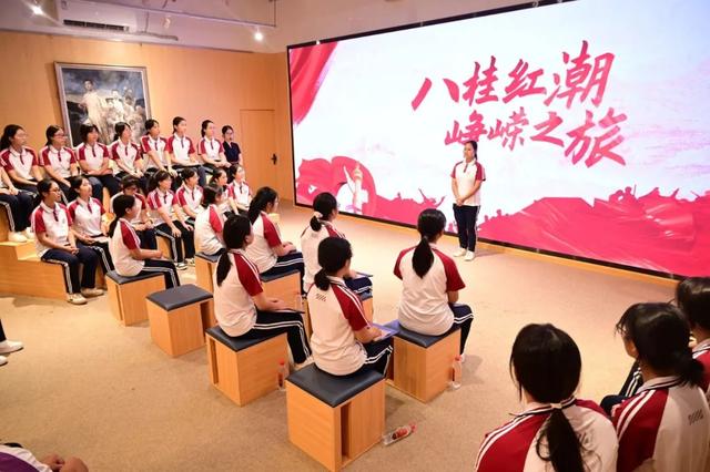 融水50位“春蕾女童”赴南宁研学 感受城市发展与文化魅力