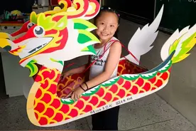 浙江“宝藏爸爸”的自制龙舟成了班里的打卡点！端午氛围拉满了图片