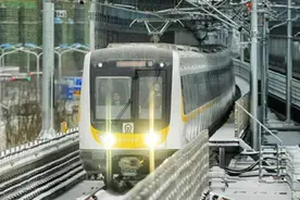 济南地铁2号线正式运营4周年图片