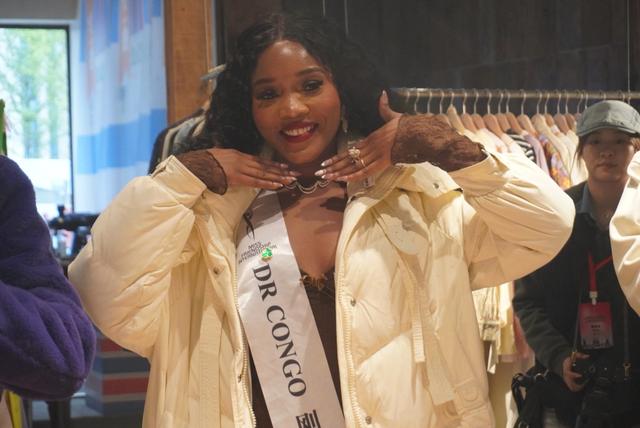 图片新闻 |  美丽“颜值”为贵阳上大分！国际友谊小姐潮玩阿云朵仓