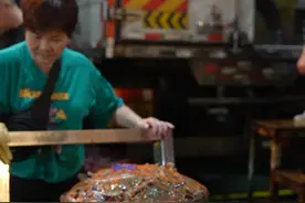 东海“小开渔”后，我省梭子蟹价格大跌，现只要20~50元/斤图片