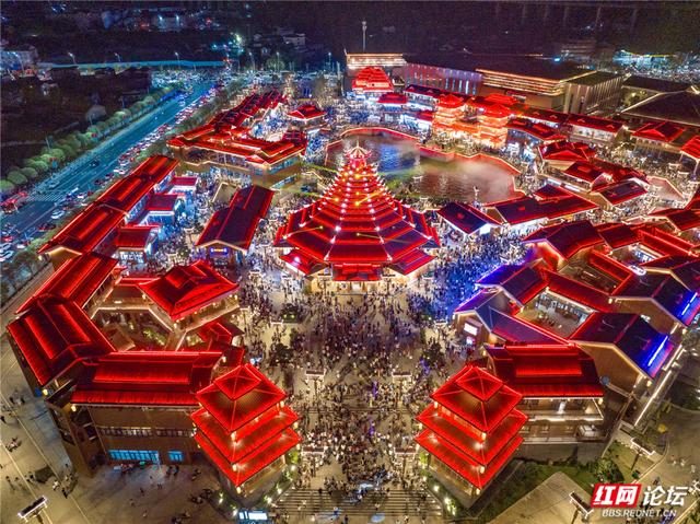 【每日一图@湖南】国庆夜游鹤城区，遇见福地怀化的浪漫
