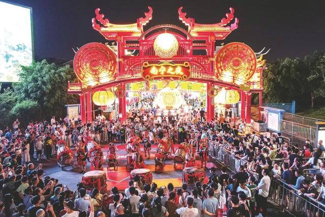 国庆中秋喜相逢 绿城盛景“醉”情浓