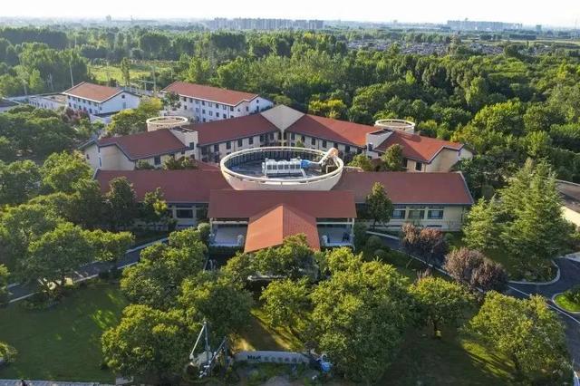 初冬的第一场旅行不如“进山游”→