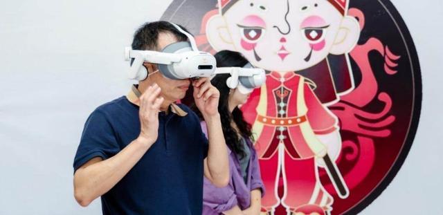 “时光门”开启非遗新体验！沉浸式英歌舞主题VR展馆在汕头小公园亮相