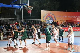 鄂州“工BA”小组赛结束，8支队伍出线角逐淘汰赛图片