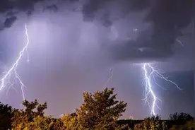 印度中部一村庄遭遇雷击 致8死1伤图片