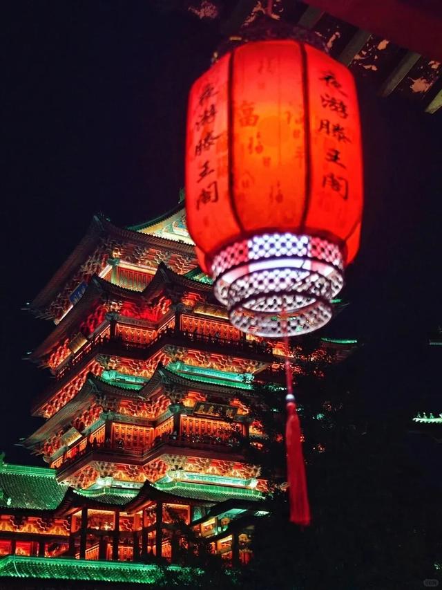 坐上“宝藏公交”，穿越赣鄱的诗意与烟火！