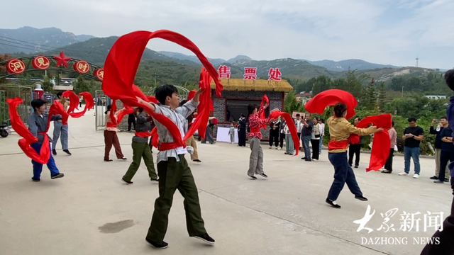 藏在山洞里的时光剧场，沂源“洞见时光”爆火节假游