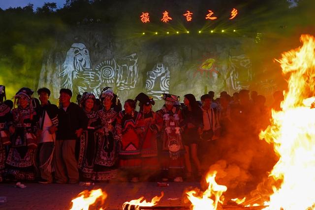 贵州威宁：火把节“点燃”激情 “文旅＋”释放动能