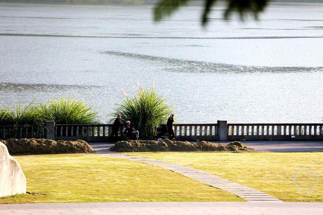 重庆云阳：高峡出平湖 风景美如画