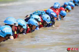 了不起的他丨②即墨区蓝天救援队队长董刚：11年公益事业步履不停 来看现实版“超人”的进阶之路图片