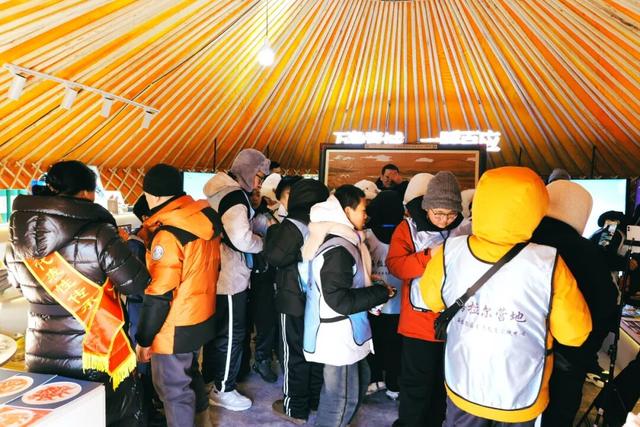 第二十一届冰雪那达慕开幕！呼和浩特文旅体验空间全是人从众！
