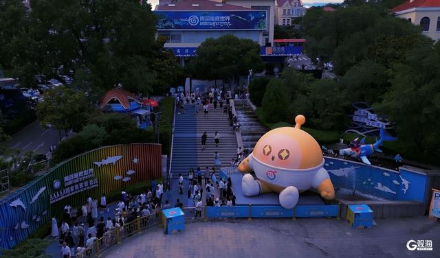 全新“海底荧光奇妙夜”来了！快来打卡青岛海底世界