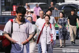 半岛观察丨高考指挥棒下的教育变革：从“难度焦虑”到“思维较量”的转向图片