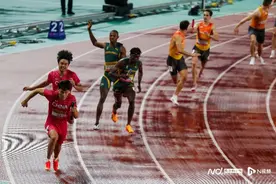 两广东小将助中国男子4x400米接力队创历史！图片