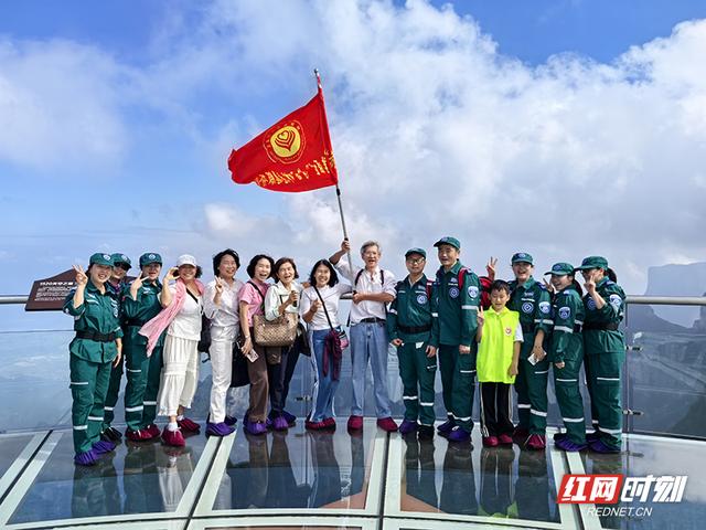 用心用情服务游客 张家界国庆中秋假期交出“暖心”答卷
