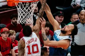 NBA常规赛：森林狼胜火箭图片