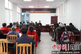 宜宾叙州：农技下乡 助力大塔荔枝提质增效图片