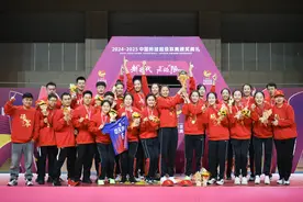 #女排超级联赛：江苏中天钢铁队夺冠（1）图片