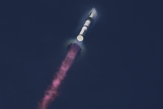 （外代一线）美“星舰”实施第十次试飞