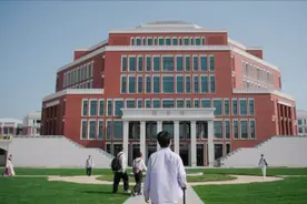 民办大学1年学费9.6万元，是否合理时间会给答案|新京报快评图片