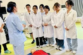 当“00后”踏入养老圈，会有什么优势？“青春养老人”的选择与困惑图片