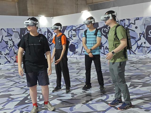 千年云冈石窟“空降”上海，VR技术开启沉浸式文化体验