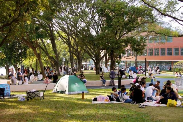 从科学之城到文艺之心，一座松山湖城市地标的周年回响