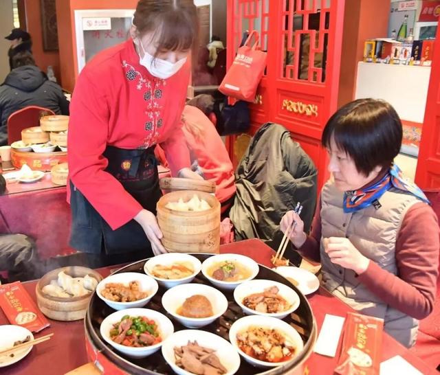 张杰误将贵阳唱成沈阳，沈阳文旅最新回应：免费送票！这波排面必须给杰哥拉满！