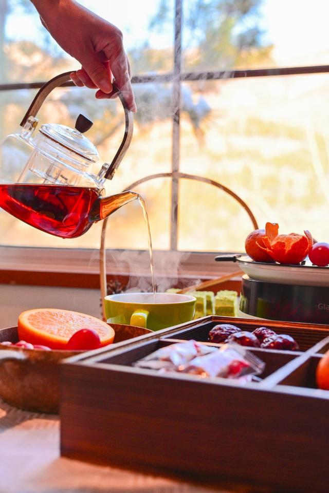 潭溪山“冻”真格了！今日实拍百米冰瀑惊艳成型，这个冬天等你赴约