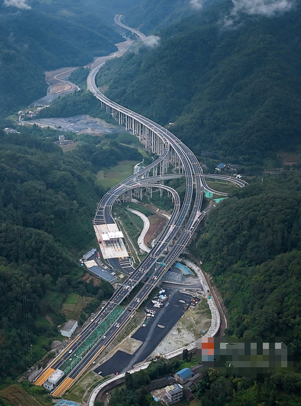安逸四川 乐游绵阳 ‖ 就在本月，全线通车！驰骋“云端高速”解锁秘境平武~