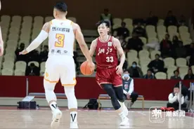 “绝杀局”拼到加时赛，浙江稠州金租男篮主场艰难战胜深圳男篮图片