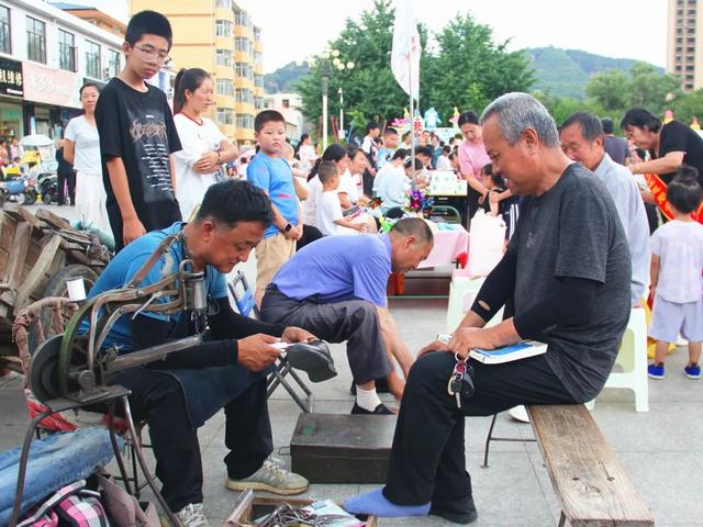 文化惠民服务大集热闹开集