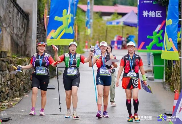 徒步大会与星空音乐会点亮湘西洛塔，八百行者“向野而行”