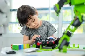 中小学开展人工智能通识课，要避免应试化丨时评图片