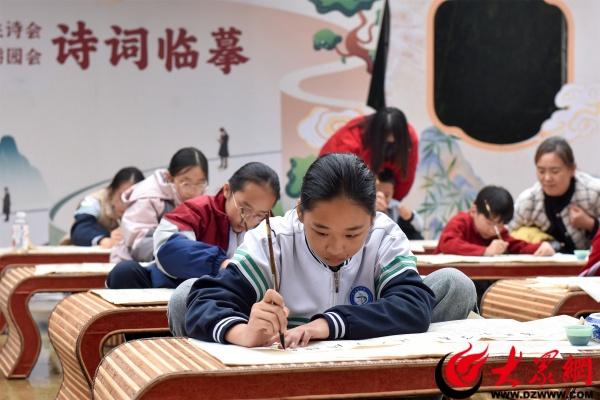 第八届中国伏生诗会暨禾和湿地“诗赋同心”游园会举行