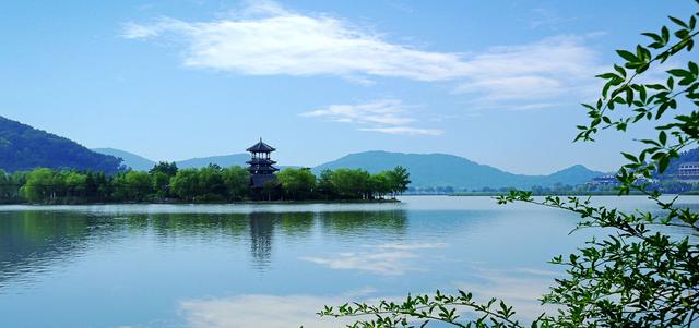 海盐：跟着余华一起解锁“最美”朝阳升起处