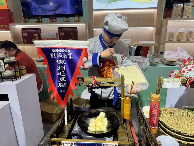 沪苏浙皖各显神通，长三角文博会的“文体商旅展”融合实践