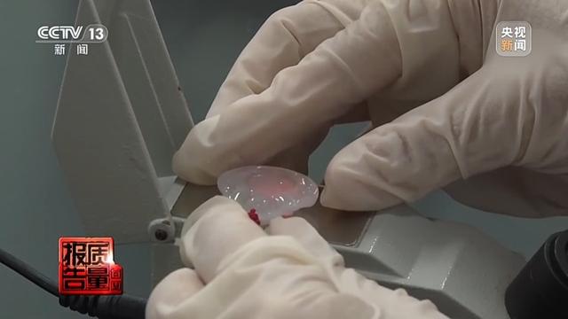 5888元翡翠成本只有20多元 警惕玉石直播间陷阱