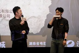 电影《三大队》来长路演，魏晨再现“快男”级唱功完美救场图片